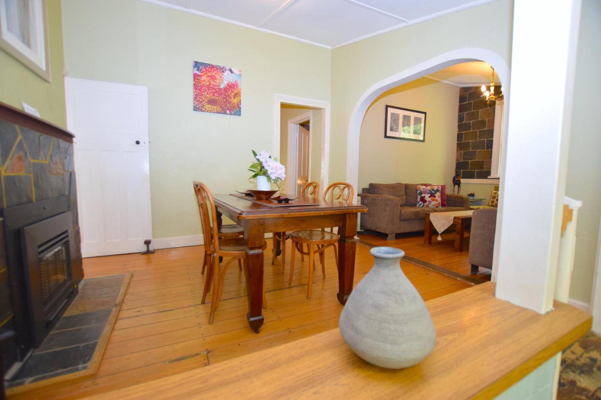 Waragil Cottage - Original Settler'S Home 黑荒地 外观 照片