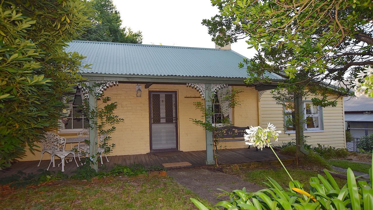 Waragil Cottage - Original Settler'S Home 黑荒地 外观 照片